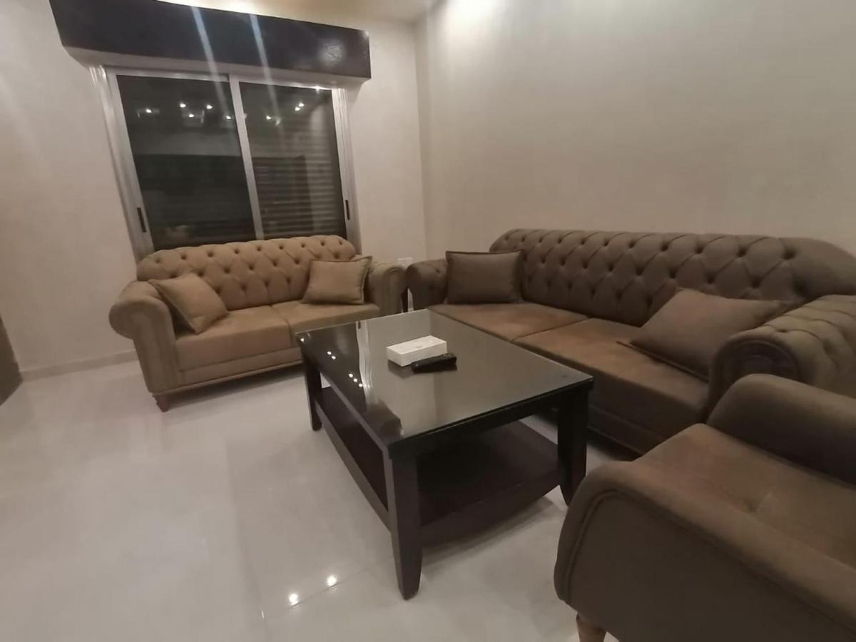 Al-Ahlam Hotel Apartments Aqaba Exterior photo