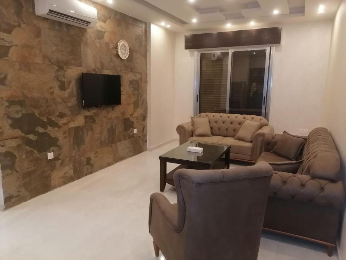 Al-Ahlam Hotel Apartments Aqaba Exterior photo